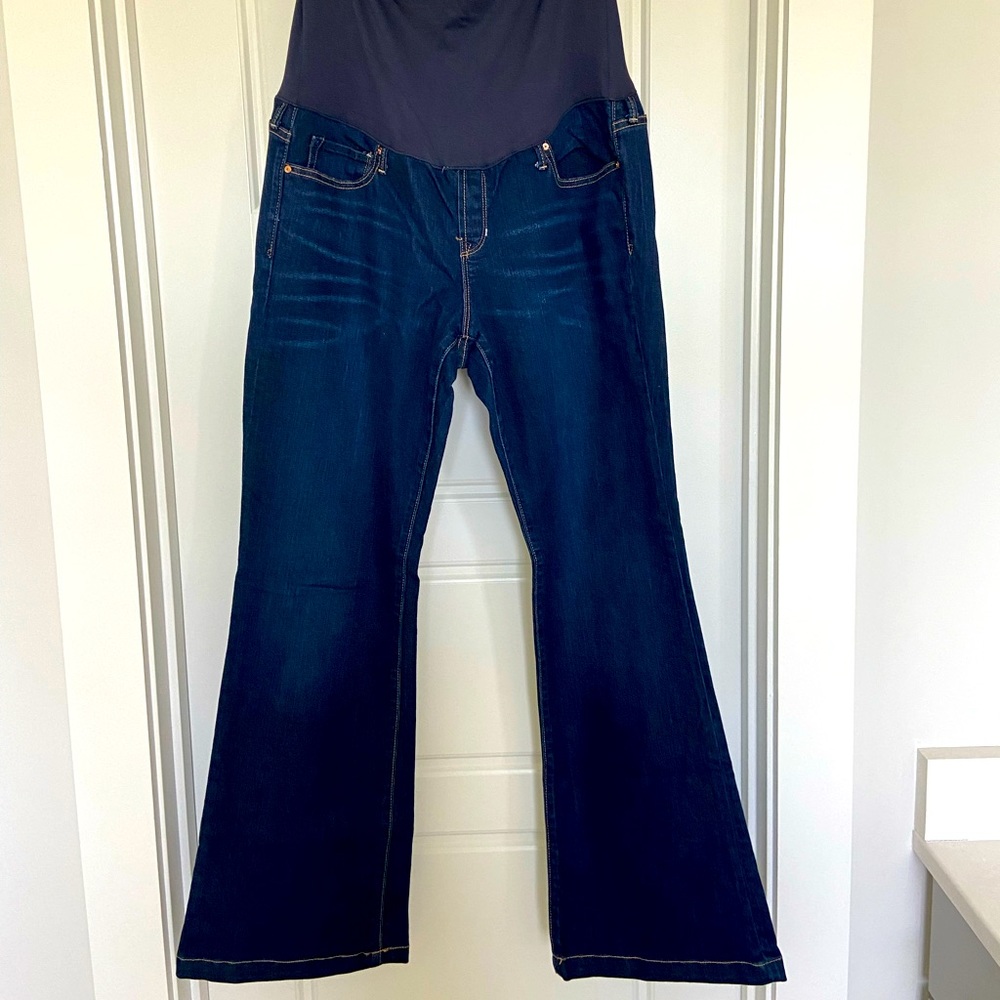 Gap Maternity Jeans. Size 14R. Dark rinse. Long and Lean Style